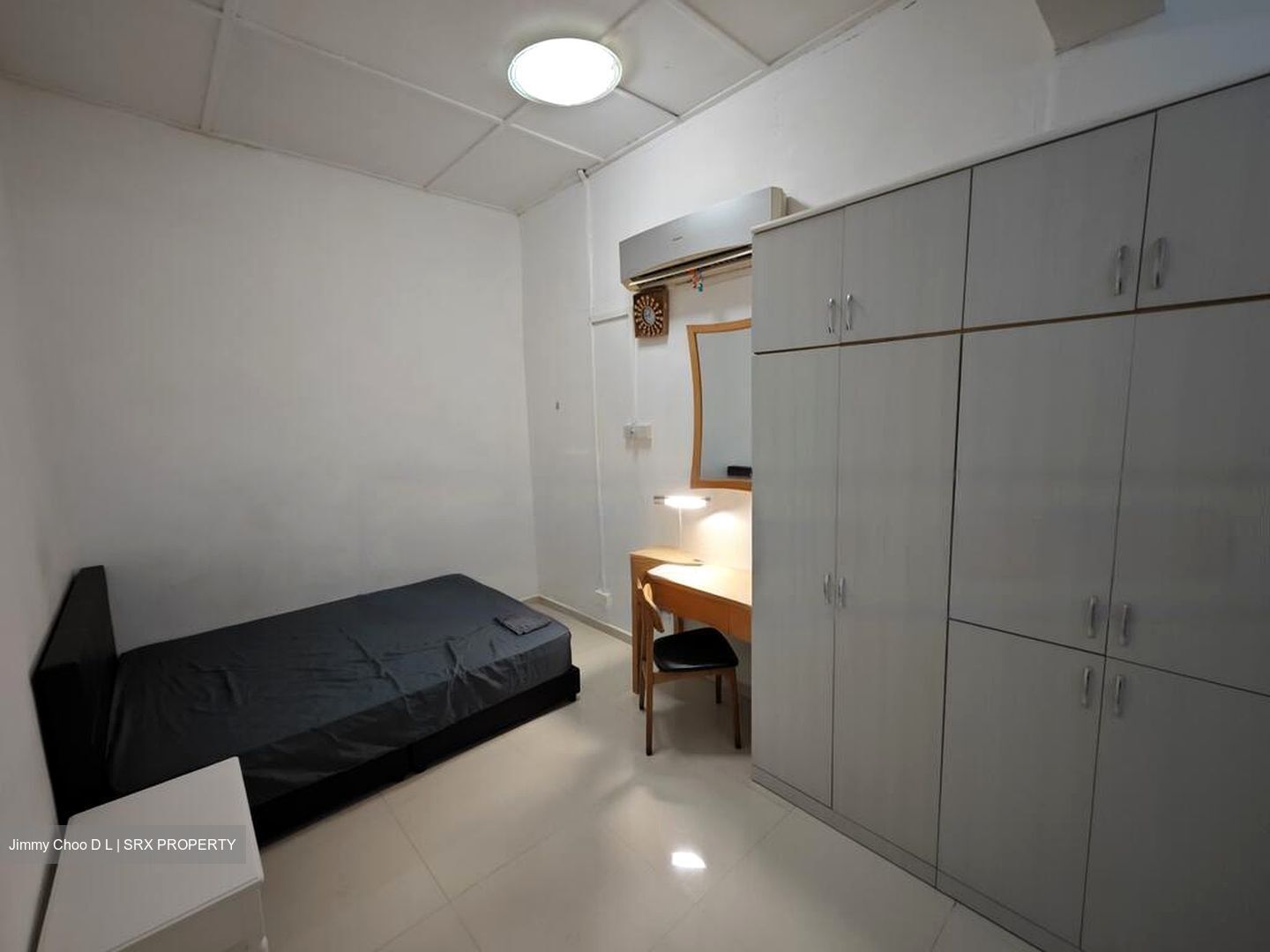 Changi Road (D14), Shop House #466387101